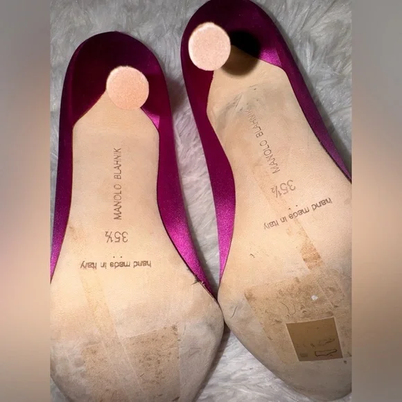 NEW MANOLO BLAHNIK Hangisi 90 crystal-embellished satin Purple pumps sz 35.5 - Picture 7 of 14